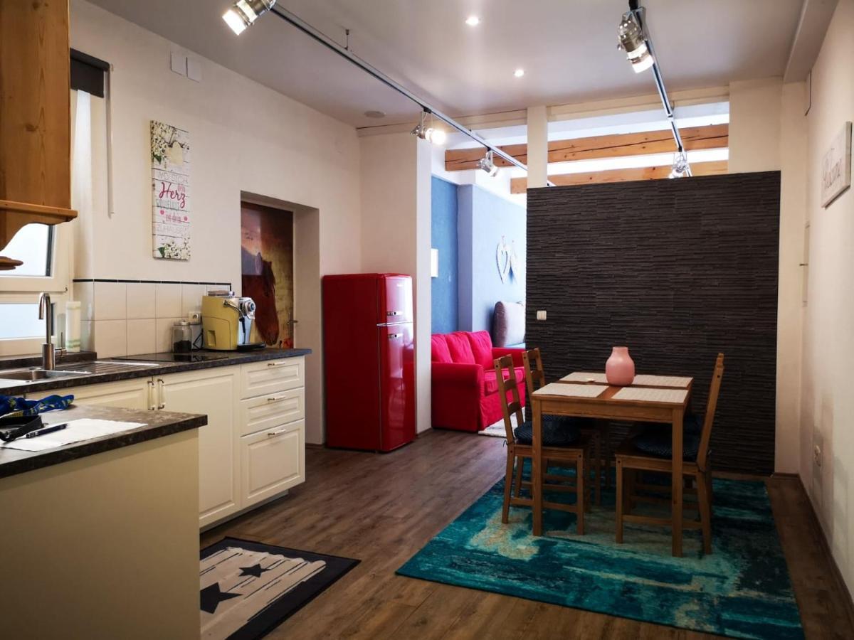 Millenium Inn Ferienwohnung Top 2 Mürzzuschlag Екстериор снимка